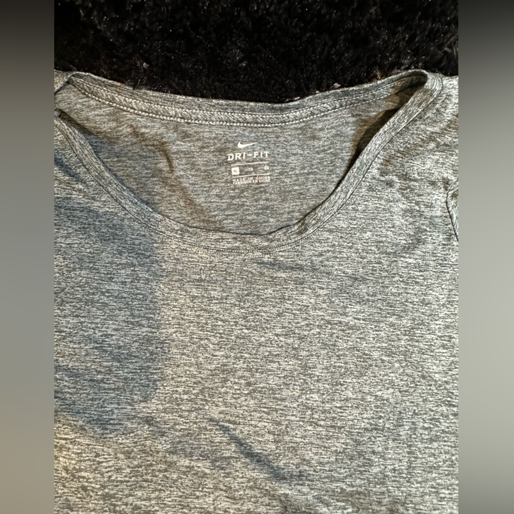 Nike tee shirt